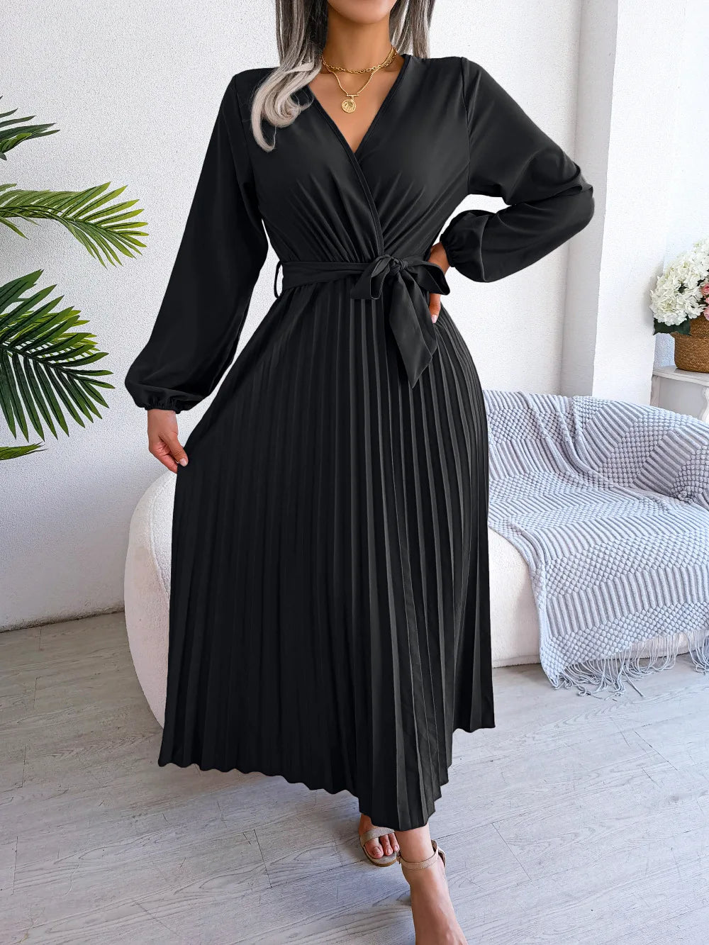 Elegant V-Neck Pleated Maxi Dress - Spring/Summer Collection