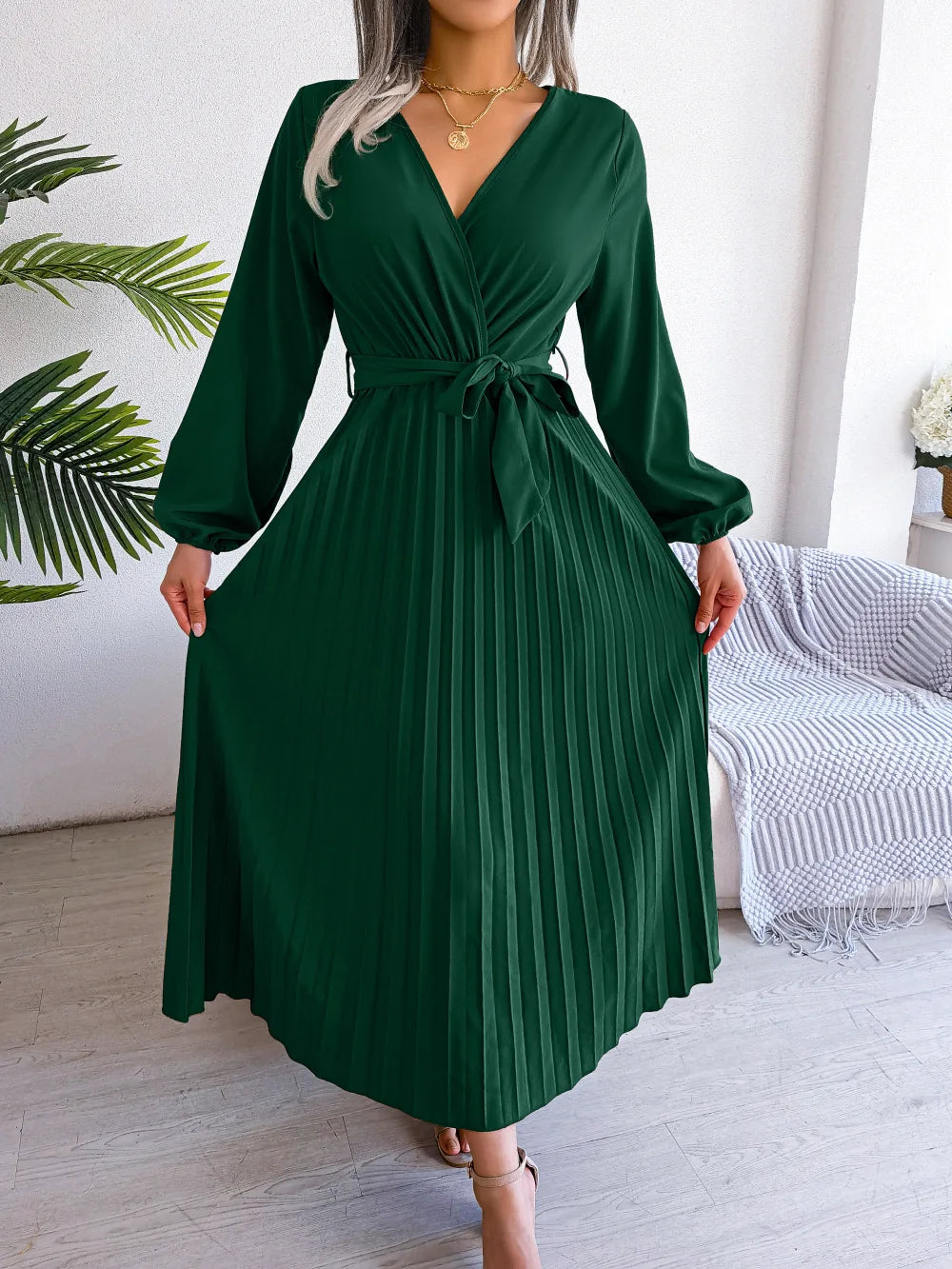 Elegant V-Neck Pleated Maxi Dress - Spring/Summer Collection