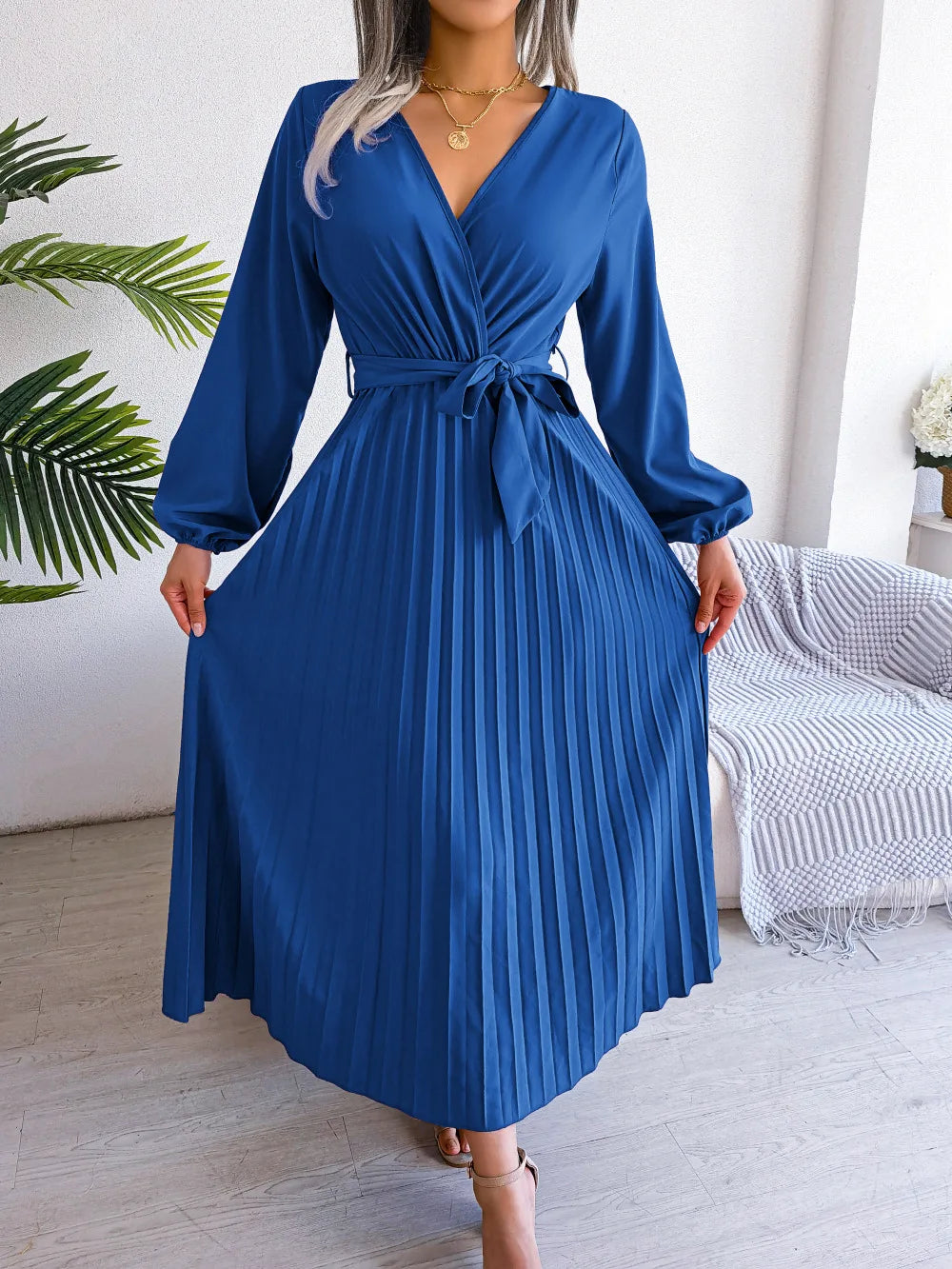 Elegant V-Neck Pleated Maxi Dress - Spring/Summer Collection