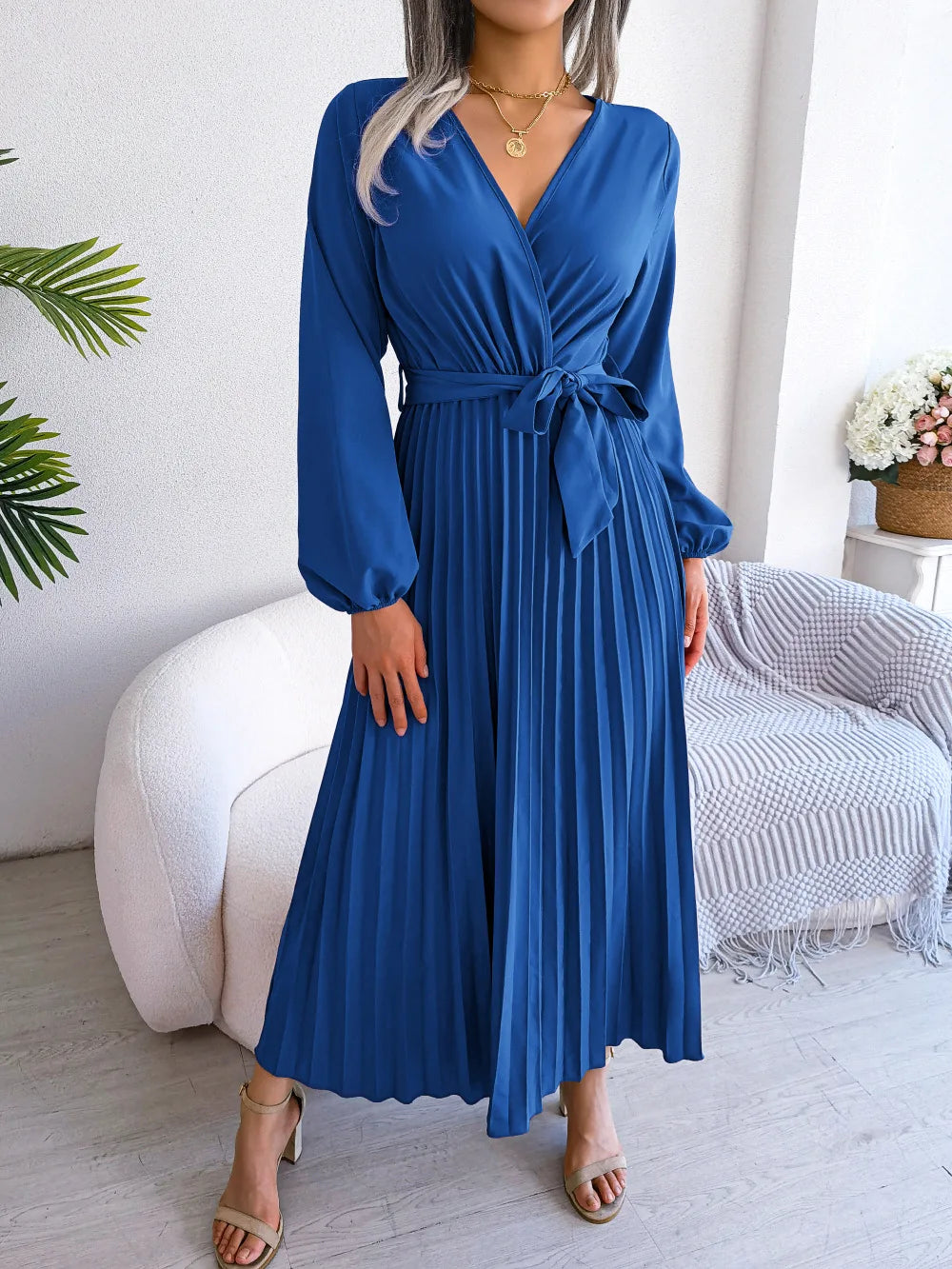 Elegant V-Neck Pleated Maxi Dress - Spring/Summer Collection